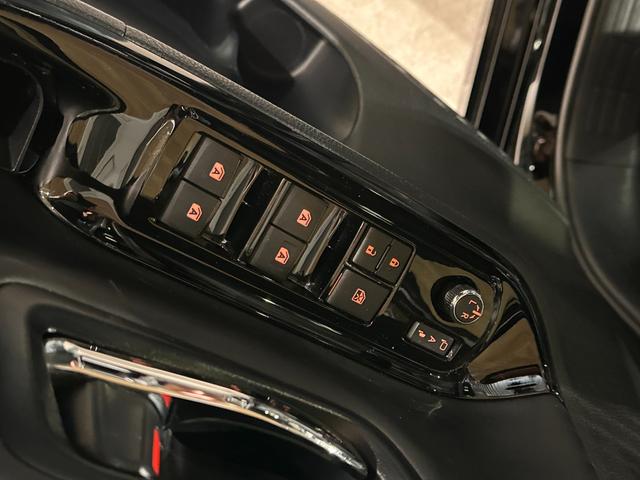 ノア ハイブリッドＧ　両側パワスラドア　シートヒーター　純正９インチナビ／ＴＶ／ＣＤ／ＤＶＤ／Ｂｌｕｅｔｏｏｔｈ　後席モニター　バックモニター　ドラレコ　ＥＴＣ　クルコン　トヨタセーフティセンス　ＬＥＤライト　フォグライト（29枚目）
