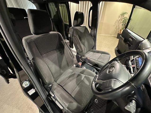 ノア ハイブリッドＧ　両側パワスラドア　シートヒーター　純正９インチナビ／ＴＶ／ＣＤ／ＤＶＤ／Ｂｌｕｅｔｏｏｔｈ　後席モニター　バックモニター　ドラレコ　ＥＴＣ　クルコン　トヨタセーフティセンス　ＬＥＤライト　フォグライト（32枚目）