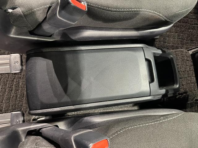 ノア ハイブリッドＧ　両側パワスラドア　シートヒーター　純正９インチナビ／ＴＶ／ＣＤ／ＤＶＤ／Ｂｌｕｅｔｏｏｔｈ　後席モニター　バックモニター　ドラレコ　ＥＴＣ　クルコン　トヨタセーフティセンス　ＬＥＤライト　フォグライト（34枚目）