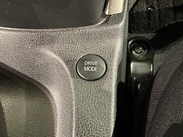 ノート e-パワーオーテック FOUR 4WD 純正ナビ/TV/CD/DVD/Bluetooth アランドビューモニター インテリジェントクルーズコントロール ETC ドラレコ LEDライト フォグライト オーテック15インチアルミ(62枚目)