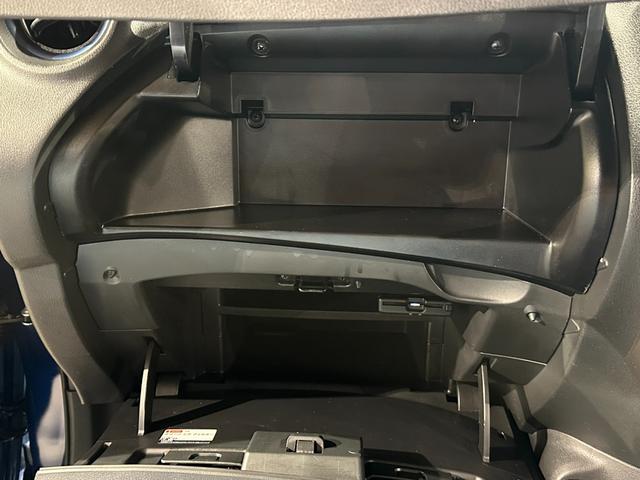 ノート e-パワーオーテック FOUR 4WD 純正ナビ/TV/CD/DVD/Bluetooth アランドビューモニター インテリジェントクルーズコントロール ETC ドラレコ LEDライト フォグライト オーテック15インチアルミ(69枚目)