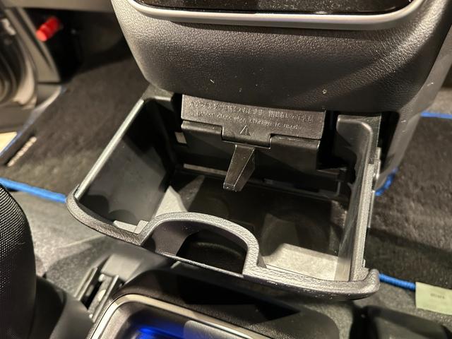 セレナ ｅ－パワー　ハイウェイスターＶ　プロパイロット　純正１０インチナビ／ＴＶ／ＣＤ／ＤＶＤ／Ｂｌｕ－ｒａｙ／ＨＤＭＩ／Ｂｌｕｅｔｏｏｔｈ　アランドビューモニター　ドラレコ　ＥＴＣ　純正１６インチアルミ　ＬＥＤライト（34枚目）