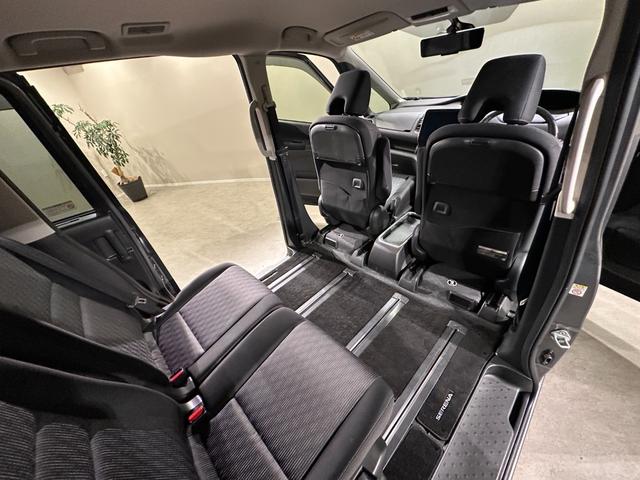 セレナ ｅ－パワー　ハイウェイスターＶ　プロパイロット　純正１０インチナビ／ＴＶ／ＣＤ／ＤＶＤ／Ｂｌｕ－ｒａｙ／ＨＤＭＩ／Ｂｌｕｅｔｏｏｔｈ　アランドビューモニター　ドラレコ　ＥＴＣ　純正１６インチアルミ　ＬＥＤライト（46枚目）