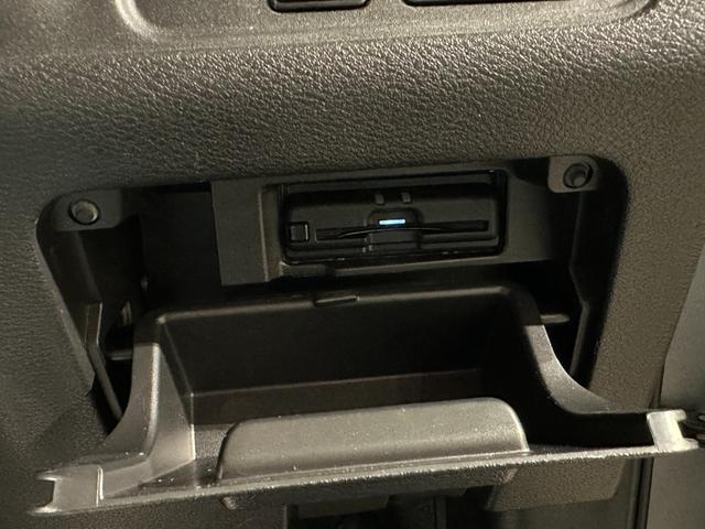 セレナ ｅ－パワー　ハイウェイスターＶ　プロパイロット　純正１０インチナビ／ＴＶ／ＣＤ／ＤＶＤ／Ｂｌｕ－ｒａｙ／ＨＤＭＩ／Ｂｌｕｅｔｏｏｔｈ　アランドビューモニター　ドラレコ　ＥＴＣ　純正１６インチアルミ　ＬＥＤライト（71枚目）