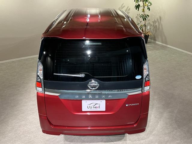 セレナ ｅ－パワー　ＸＶ　セカンドスライドアップシート　　両側パワスラドア　純正ナビ／ＣＤ／ＤＶＤ／Ｂｌｕｅｔｏｏｔｈ　バックモニター　シート＆ステアリングヒーター　純正１５インチアルミ　ＬＥＤライト　ＥＴＣ　クルコン（22枚目）