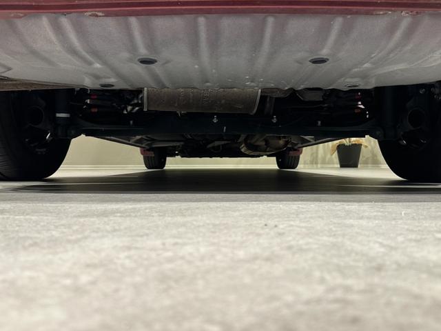 セレナ ｅ－パワー　ＸＶ　セカンドスライドアップシート　　両側パワスラドア　純正ナビ／ＣＤ／ＤＶＤ／Ｂｌｕｅｔｏｏｔｈ　バックモニター　シート＆ステアリングヒーター　純正１５インチアルミ　ＬＥＤライト　ＥＴＣ　クルコン（29枚目）