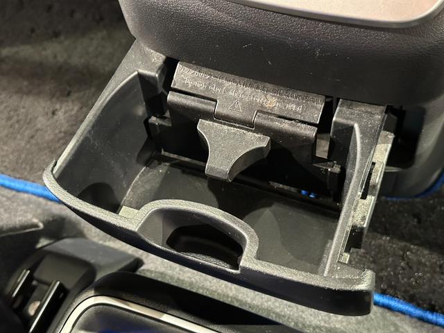 セレナ ｅ－パワー　ＸＶ　セカンドスライドアップシート　　両側パワスラドア　純正ナビ／ＣＤ／ＤＶＤ／Ｂｌｕｅｔｏｏｔｈ　バックモニター　シート＆ステアリングヒーター　純正１５インチアルミ　ＬＥＤライト　ＥＴＣ　クルコン（35枚目）