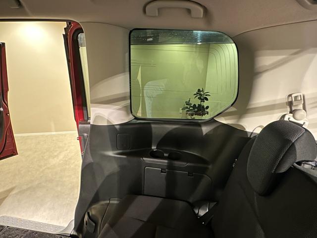 セレナ ｅ－パワー　ＸＶ　セカンドスライドアップシート　　両側パワスラドア　純正ナビ／ＣＤ／ＤＶＤ／Ｂｌｕｅｔｏｏｔｈ　バックモニター　シート＆ステアリングヒーター　純正１５インチアルミ　ＬＥＤライト　ＥＴＣ　クルコン（42枚目）