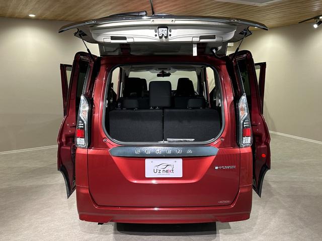 セレナ ｅ－パワー　ＸＶ　セカンドスライドアップシート　　両側パワスラドア　純正ナビ／ＣＤ／ＤＶＤ／Ｂｌｕｅｔｏｏｔｈ　バックモニター　シート＆ステアリングヒーター　純正１５インチアルミ　ＬＥＤライト　ＥＴＣ　クルコン（51枚目）