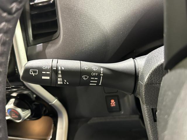 セレナ ｅ－パワー　ＸＶ　セカンドスライドアップシート　　両側パワスラドア　純正ナビ／ＣＤ／ＤＶＤ／Ｂｌｕｅｔｏｏｔｈ　バックモニター　シート＆ステアリングヒーター　純正１５インチアルミ　ＬＥＤライト　ＥＴＣ　クルコン（64枚目）