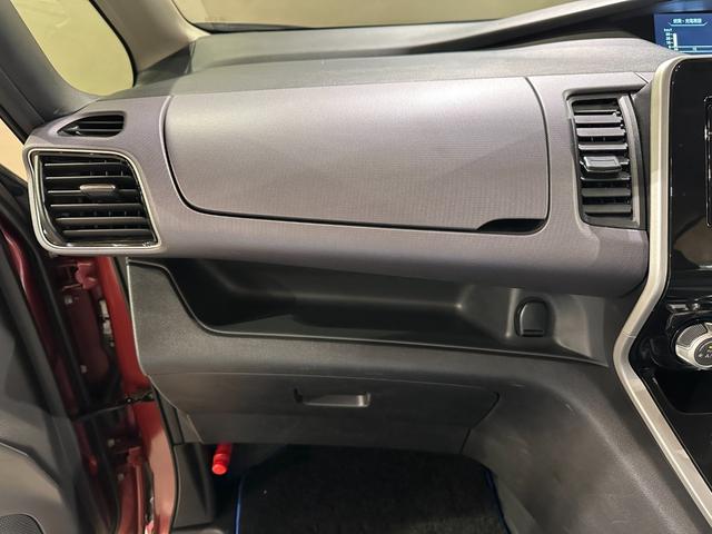 セレナ ｅ－パワー　ＸＶ　セカンドスライドアップシート　　両側パワスラドア　純正ナビ／ＣＤ／ＤＶＤ／Ｂｌｕｅｔｏｏｔｈ　バックモニター　シート＆ステアリングヒーター　純正１５インチアルミ　ＬＥＤライト　ＥＴＣ　クルコン（77枚目）