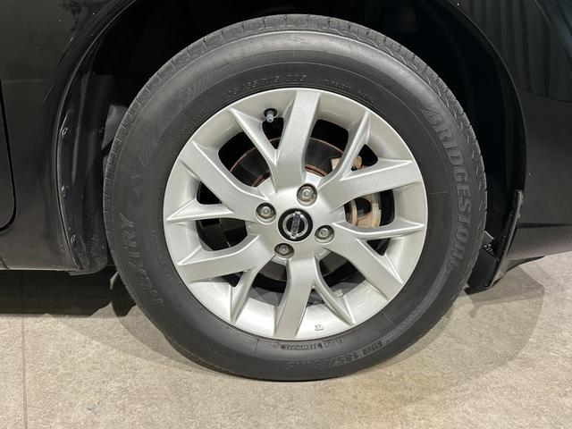 ノート ｅ－パワー　Ｘ　純正ナビ／ＴＶ／ＣＤ／ＤＶＤ／Ｂｌｕ－ｒａｙ／Ｂｌｕｅｔｏｏｔｈ　ＥＴＣ　アランドビューモニター　デジタルインナーミラー　純正１５インチアルミ　ＬＥＤライト（25枚目）