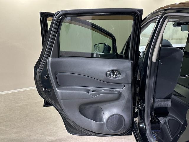 ノート ｅ－パワー　Ｘ　純正ナビ／ＴＶ／ＣＤ／ＤＶＤ／Ｂｌｕ－ｒａｙ／Ｂｌｕｅｔｏｏｔｈ　ＥＴＣ　アランドビューモニター　デジタルインナーミラー　純正１５インチアルミ　ＬＥＤライト（34枚目）