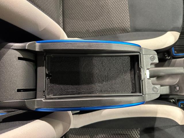 ノート ｅ－パワー　Ｘ　純正ナビ／ＴＶ／ＣＤ／ＤＶＤ／Ｂｌｕ－ｒａｙ／Ｂｌｕｅｔｏｏｔｈ　ＥＴＣ　アランドビューモニター　デジタルインナーミラー　純正１５インチアルミ　ＬＥＤライト（49枚目）