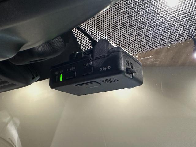 ノート ｅ－パワー　Ｘ　純正ナビ／ＴＶ／ＣＤ／ＤＶＤ／Ｂｌｕ－ｒａｙ／Ｂｌｕｅｔｏｏｔｈ　ＥＴＣ　アランドビューモニター　デジタルインナーミラー　純正１５インチアルミ　ＬＥＤライト（69枚目）