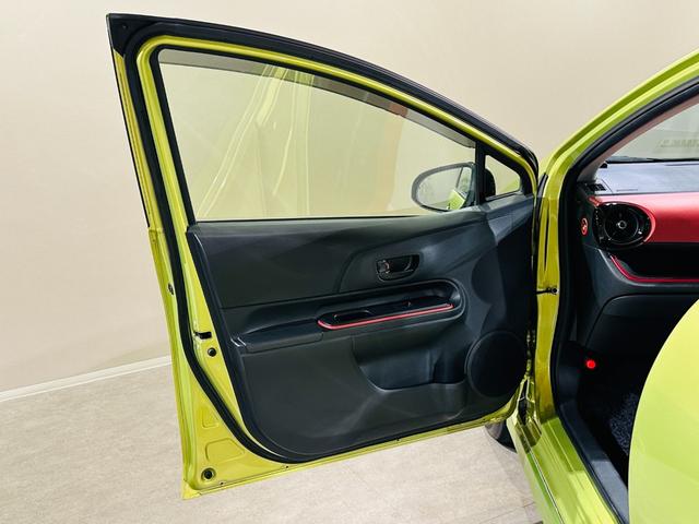 アクア S 純正エアロ ナビ/TV/CD/DVD/Bluetooth バックモニター ETC LEDライト スマートキー&プッシュエンスタ(33枚目)