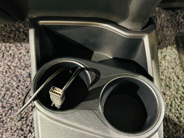 アクア S 純正エアロ ナビ/TV/CD/DVD/Bluetooth バックモニター ETC LEDライト スマートキー&プッシュエンスタ(40枚目)