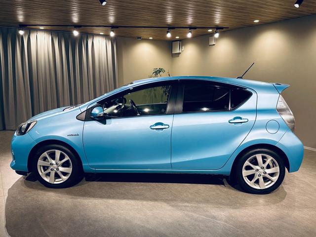 アクア Ｇ　ナビ／ＴＶ／ＣＤ／Ｂｌｕｅｔｏｏｔｈ　バックモニター　ＥＴＣ　ドラレコ　ＬＥＤライト／フォグライト　スマートキー／エンジンプッシュスタート　純正１６インチアルミ（14枚目）