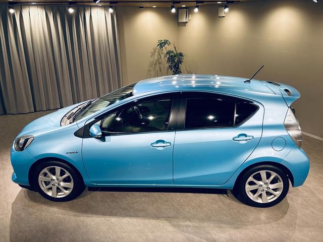 アクア Ｇ　ナビ／ＴＶ／ＣＤ／Ｂｌｕｅｔｏｏｔｈ　バックモニター　ＥＴＣ　ドラレコ　ＬＥＤライト／フォグライト　スマートキー／エンジンプッシュスタート　純正１６インチアルミ（15枚目）