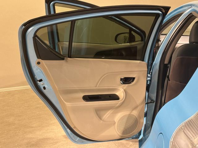 アクア Ｇ　ナビ／ＴＶ／ＣＤ／Ｂｌｕｅｔｏｏｔｈ　バックモニター　ＥＴＣ　ドラレコ　ＬＥＤライト／フォグライト　スマートキー／エンジンプッシュスタート　純正１６インチアルミ（33枚目）