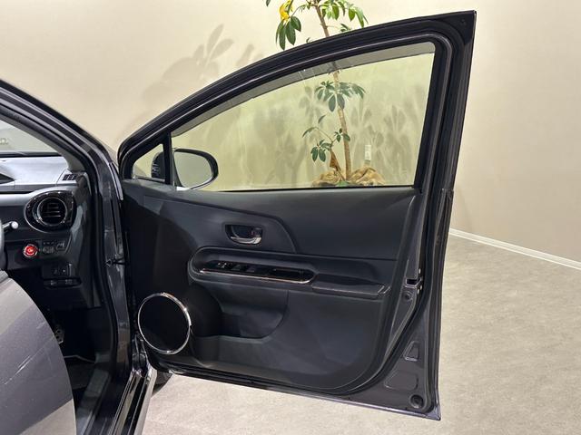 アクア Ｇ　Ｇ’ｓ　純正ナビ／ＴＶ／ＣＤ／ＤＶＤ／Ｂｌｕｅｔｏｏｔｈ　ＥＴＣ　Ｇ’ｚ専用１７インチアルミ／シート／エアロ　シートヒーター　ＬＥＤライト／フォグライト（27枚目）