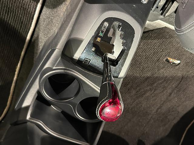 アクア Ｇ　Ｇ’ｓ　純正ナビ／ＴＶ／ＣＤ／ＤＶＤ／Ｂｌｕｅｔｏｏｔｈ　ＥＴＣ　Ｇ’ｚ専用１７インチアルミ／シート／エアロ　シートヒーター　ＬＥＤライト／フォグライト（52枚目）