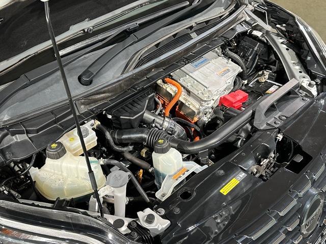 セレナ e-パワー ハイウェイスターV プロパイロット 純正10インチナビ/TV/CD/DVD/Bluray/Bluetooth 後席モニター アランドビューモニター インテリジェントルームミラー ETC LEDライト/フォグライト(28枚目)