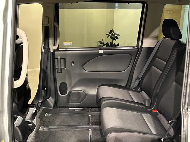 セレナ e-パワー ハイウェイスターV プロパイロット 純正10インチナビ/TV/CD/DVD/Bluray/Bluetooth 後席モニター アランドビューモニター インテリジェントルームミラー ETC LEDライト/フォグライト(42枚目)