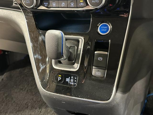 セレナ e-パワー ハイウェイスターV プロパイロット 純正10インチナビ/TV/CD/DVD/Bluray/Bluetooth 後席モニター アランドビューモニター インテリジェントルームミラー ETC LEDライト/フォグライト(58枚目)