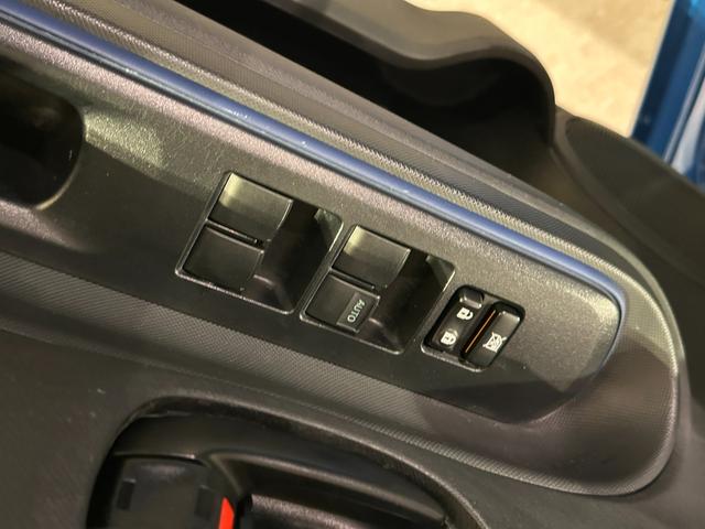 アクア Ｓ　純正ナビ／ＴＶ／ＣＤ／Ｂｌｕｅｔｏｏｔｈ　バックモニター　社外１５インチアルミ　ＬＥＤライト／フォグライト　キーレス　ＴＳＳ　プリクラッシュブレーキ／レーンアシスト／オートマチックハイビーム（31枚目）