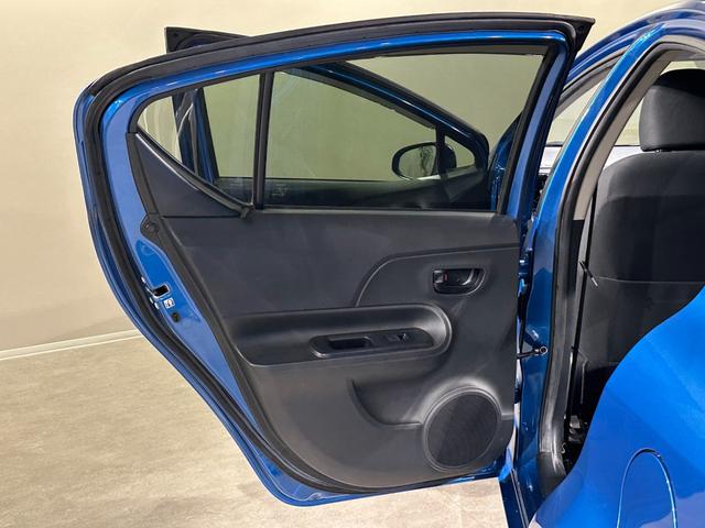 アクア Ｓ　純正ナビ／ＴＶ／ＣＤ／Ｂｌｕｅｔｏｏｔｈ　バックモニター　社外１５インチアルミ　ＬＥＤライト／フォグライト　キーレス　ＴＳＳ　プリクラッシュブレーキ／レーンアシスト／オートマチックハイビーム（34枚目）