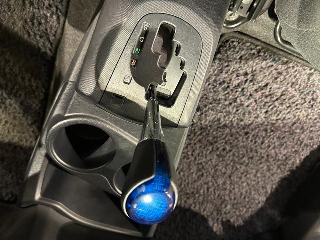 アクア Ｓ　純正ナビ／ＴＶ／ＣＤ／Ｂｌｕｅｔｏｏｔｈ　バックモニター　社外１５インチアルミ　ＬＥＤライト／フォグライト　キーレス　ＴＳＳ　プリクラッシュブレーキ／レーンアシスト／オートマチックハイビーム（57枚目）