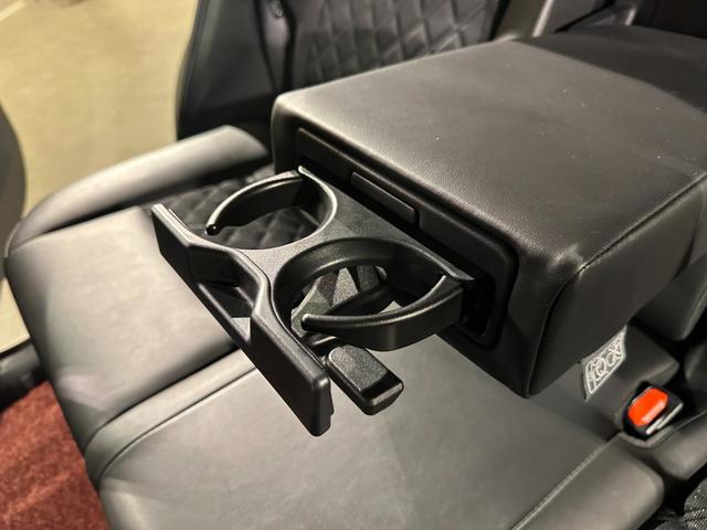 ハリアー プレミアム アドバンスドパッケージ メーカーOPナビ/TV/CD/DVD/Bluetooth/JBL パノラマモニター ETC ドラレコ 純正18インチアルミ プリクラッシュブレーキ/レーダークルーズ/レーンアシスト パワーバックドア(44枚目)