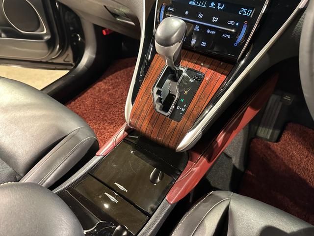 ハリアー プレミアム アドバンスドパッケージ メーカーOPナビ/TV/CD/DVD/Bluetooth/JBL パノラマモニター ETC ドラレコ 純正18インチアルミ プリクラッシュブレーキ/レーダークルーズ/レーンアシスト パワーバックドア(59枚目)