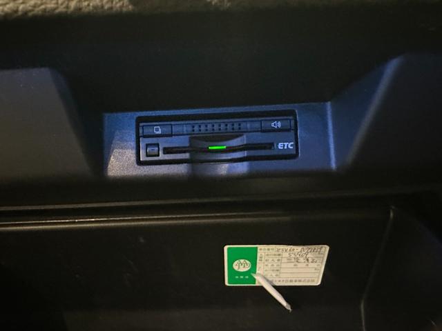 ハリアー プレミアム アドバンスドパッケージ メーカーOPナビ/TV/CD/DVD/Bluetooth/JBL パノラマモニター ETC ドラレコ 純正18インチアルミ プリクラッシュブレーキ/レーダークルーズ/レーンアシスト パワーバックドア(73枚目)