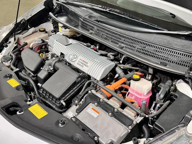 プリウスアルファ Ｓ　純正ナビ／ＴＶ／ＣＤ／ＤＶＤ／Ｂｌｕｅｔｏｏｔｈ　バックモニター　ＥＴＣ　ＬＥＤライト　ＵＳＢ　純正１６インチアルミ　クルコン（26枚目）