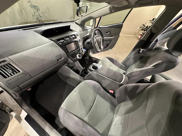 プリウスアルファ Ｓ　純正ナビ／ＴＶ／ＣＤ／ＤＶＤ／Ｂｌｕｅｔｏｏｔｈ　バックモニター　ＥＴＣ　ＬＥＤライト　ＵＳＢ　純正１６インチアルミ　クルコン（41枚目）