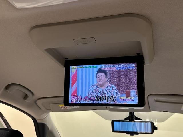 セレナ ｅ－パワー　ハイウェイスターＶ　プロパイロット　純正１０インチナビ／ＴＶ／ＣＤ／ＤＶＤ／Ｂｌｕ－ｒａｙ／Ｂｌｕｅｔｏｏｔｈ　アランドビューモニター　後席モニター　デジタルインナーミラー　ドラレコ前と後　　ＬＥＤライト／フォグライト（67枚目）
