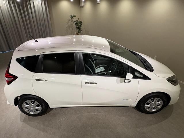 ノート ｅ－パワー　Ｂ　ナビ／Ｂｌｕｅｔｏｏｔｈ　ＥＴＣ　バックモニター　ＬＥＤライト　エマージェンシーブレーキ　レーンアシスト　インテリキー＆エンジンプッシュスタート（17枚目）