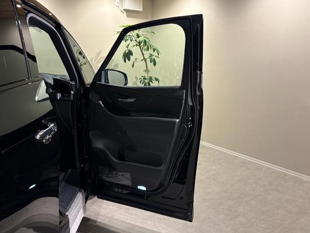 アルファード Ｚ　登録済み未使用車　モデリスタエアロ　メーカーＯＰ／トヨタチームメイトアドバンストパーク＋ＰＫＳＢ＋アドバンスドライブ／ユニバーサルステップ　カラーヘッドアップディスプレイ／左右独立ムーンルーフ／（25枚目）