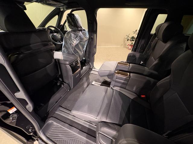 アルファード Ｚ　登録済み未使用車　モデリスタエアロ　メーカーＯＰ／トヨタチームメイトアドバンストパーク＋ＰＫＳＢ＋アドバンスドライブ／ユニバーサルステップ　カラーヘッドアップディスプレイ／左右独立ムーンルーフ／（39枚目）