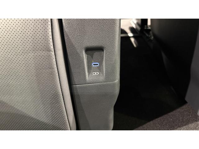 アルファード Ｚ　登録済み未使用車　モデリスタエアロ　メーカーＯＰ／トヨタチームメイトアドバンストパーク＋ＰＫＳＢ＋アドバンスドライブ／ユニバーサルステップ　カラーヘッドアップディスプレイ／左右独立ムーンルーフ／（42枚目）