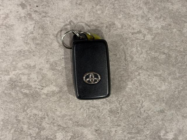 アクア Ｇ　エアロ　純正ナビ／ＴＶ／ＣＤ／Ｂｌｕｅｔｏｏｔｈ　バックモニター　スマートキー＆エンジンプッシュスタート　社外１６インチアルミ（70枚目）