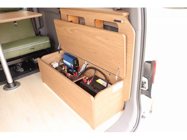 ＮＶ２００バネットバン 　サブバッテリー　走行充電　外部充電　電圧計　スマートキー　フリップダウンＭ　走行安全装置（14枚目）