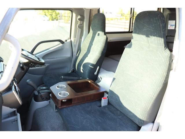 カムロード 　ＹＭＳ　レガード　軽油　４ＷＤ　ＦＦヒーター　トリプルサブバッテリー　１５００Ｗインバーター　電気式温水ボイラー　ルーフベント　１６インチテレビ　地デジアンテナ　アルミホイール　電子レンジ（5枚目）