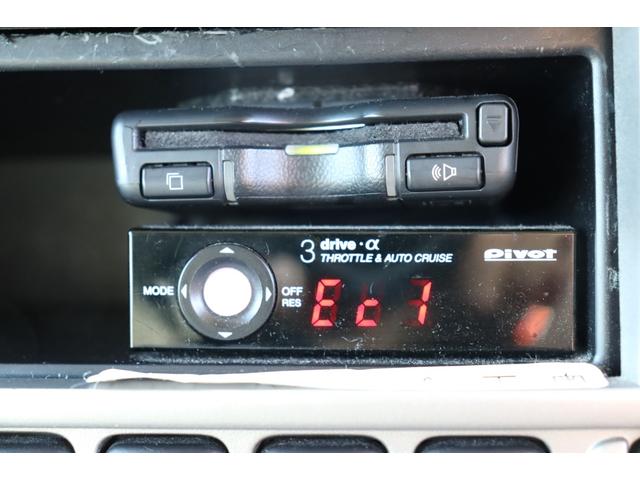 カムロード 　ＹＭＳ　レガード　軽油　４ＷＤ　ＦＦヒーター　トリプルサブバッテリー　１５００Ｗインバーター　電気式温水ボイラー　ルーフベント　１６インチテレビ　地デジアンテナ　アルミホイール　電子レンジ（13枚目）
