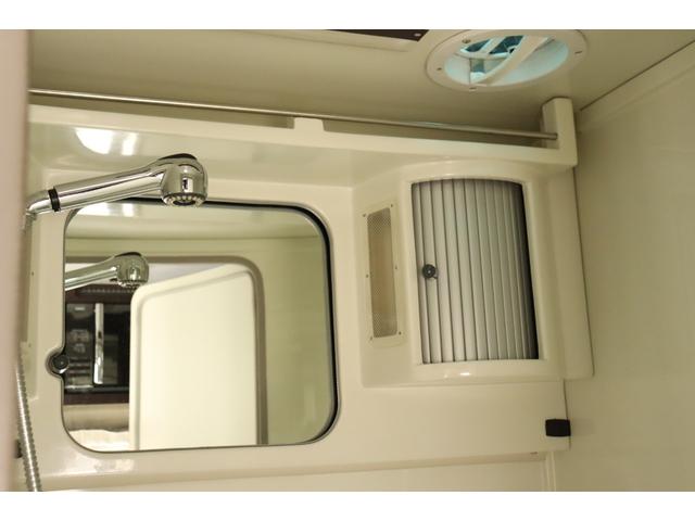 カムロード 　ＹＭＳ　レガード　軽油　４ＷＤ　ＦＦヒーター　トリプルサブバッテリー　１５００Ｗインバーター　電気式温水ボイラー　ルーフベント　１６インチテレビ　地デジアンテナ　アルミホイール　電子レンジ（33枚目）