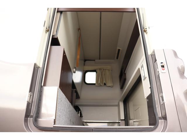 カムロード 　ＹＭＳ　レガード　軽油　４ＷＤ　ＦＦヒーター　トリプルサブバッテリー　１５００Ｗインバーター　電気式温水ボイラー　ルーフベント　１６インチテレビ　地デジアンテナ　アルミホイール　電子レンジ（35枚目）