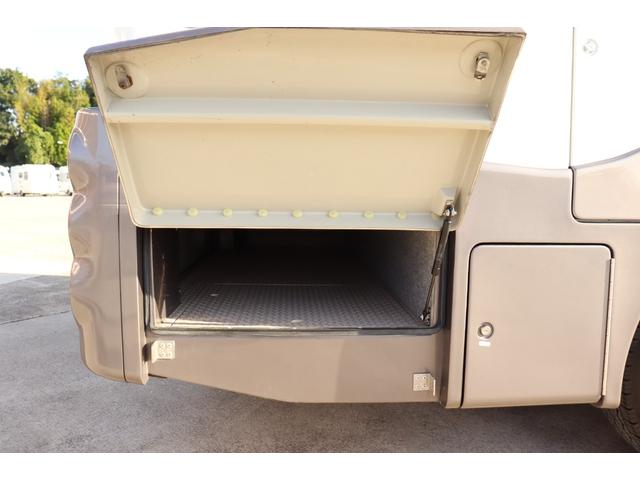 カムロード 　ＹＭＳ　レガード　軽油　４ＷＤ　ＦＦヒーター　トリプルサブバッテリー　１５００Ｗインバーター　電気式温水ボイラー　ルーフベント　１６インチテレビ　地デジアンテナ　アルミホイール　電子レンジ（38枚目）