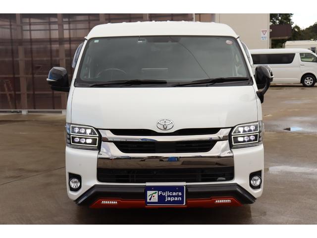 ハイエースバン スーパーＧＬ　ダークプライムＩＩ　ベッドキット　ピボットクルーズコントロール　フロントスポイラー　社外１６インチアルミホイール　車いす用スロープ　リモコン付き（6枚目）